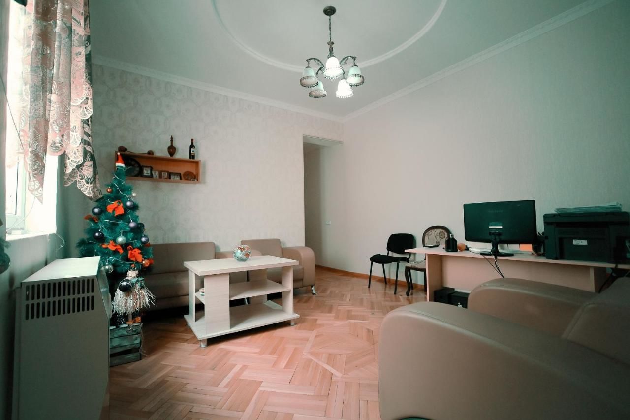 Отели типа «постель и завтрак» Apartment OLD KUTAISI Кутаиси-14
