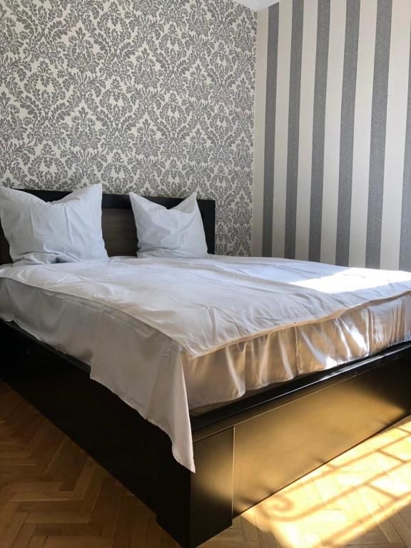 Отели типа «постель и завтрак» Apartment OLD KUTAISI Кутаиси