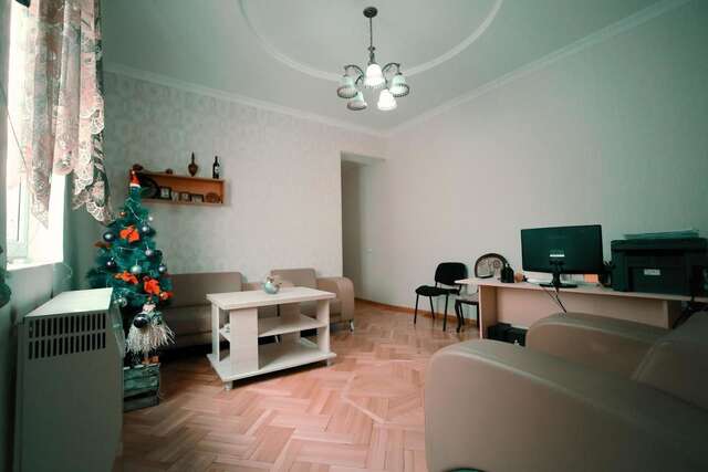 Отели типа «постель и завтрак» Apartment OLD KUTAISI Кутаиси-13