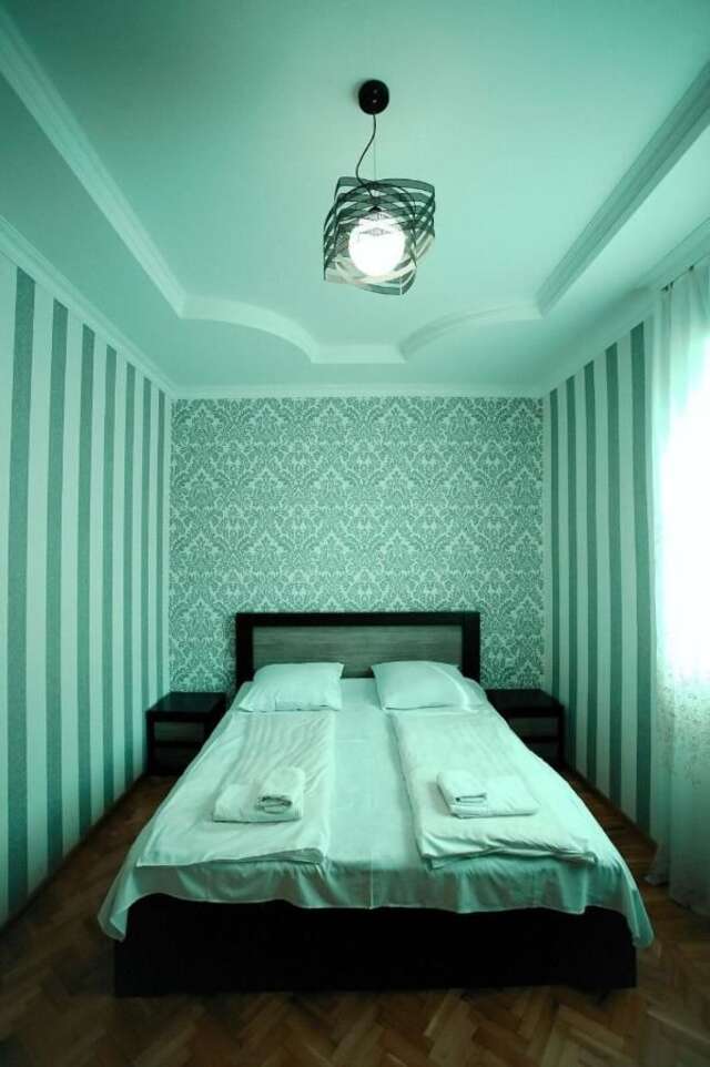 Отели типа «постель и завтрак» Apartment OLD KUTAISI Кутаиси-14