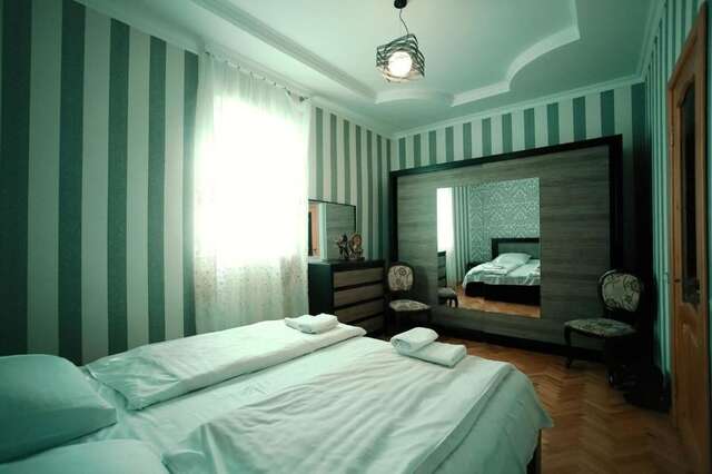 Отели типа «постель и завтрак» Apartment OLD KUTAISI Кутаиси-40